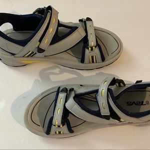 EUC Teva Kinetic Circuit shock pad sandals gray yellow woman's size 11